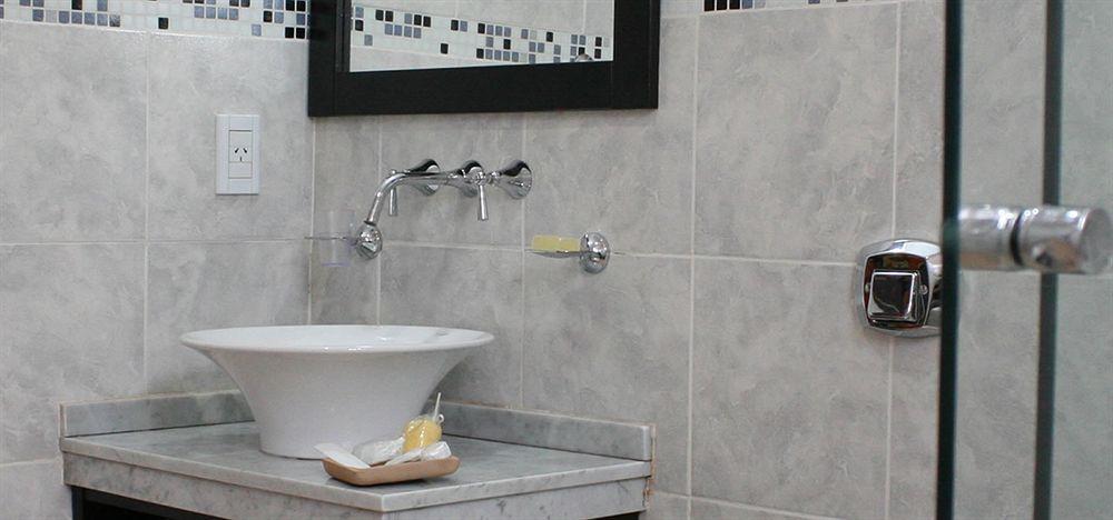 Akwati Suites Iguazu ปูแอร์โตอีกวาซู ภายนอก รูปภาพ