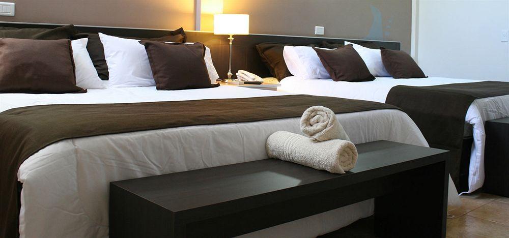 Akwati Suites Iguazu ปูแอร์โตอีกวาซู ภายนอก รูปภาพ