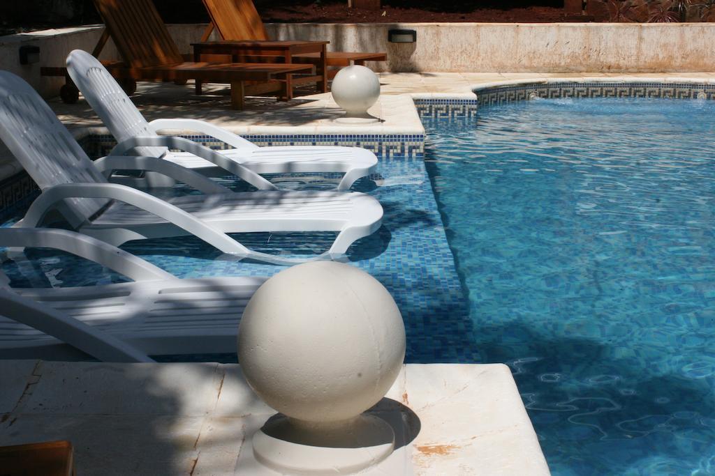 Akwati Suites Iguazu ปูแอร์โตอีกวาซู ภายนอก รูปภาพ