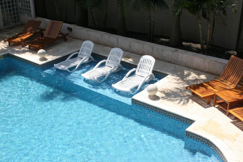Akwati Suites Iguazu ปูแอร์โตอีกวาซู ภายนอก รูปภาพ