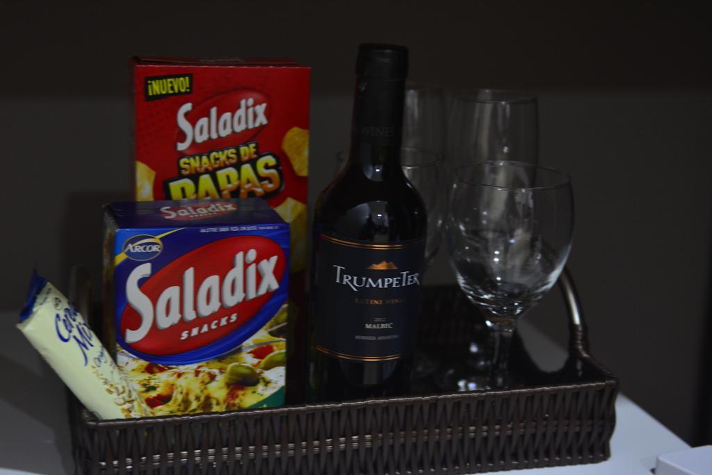 Akwati Suites Iguazu ปูแอร์โตอีกวาซู ภายนอก รูปภาพ