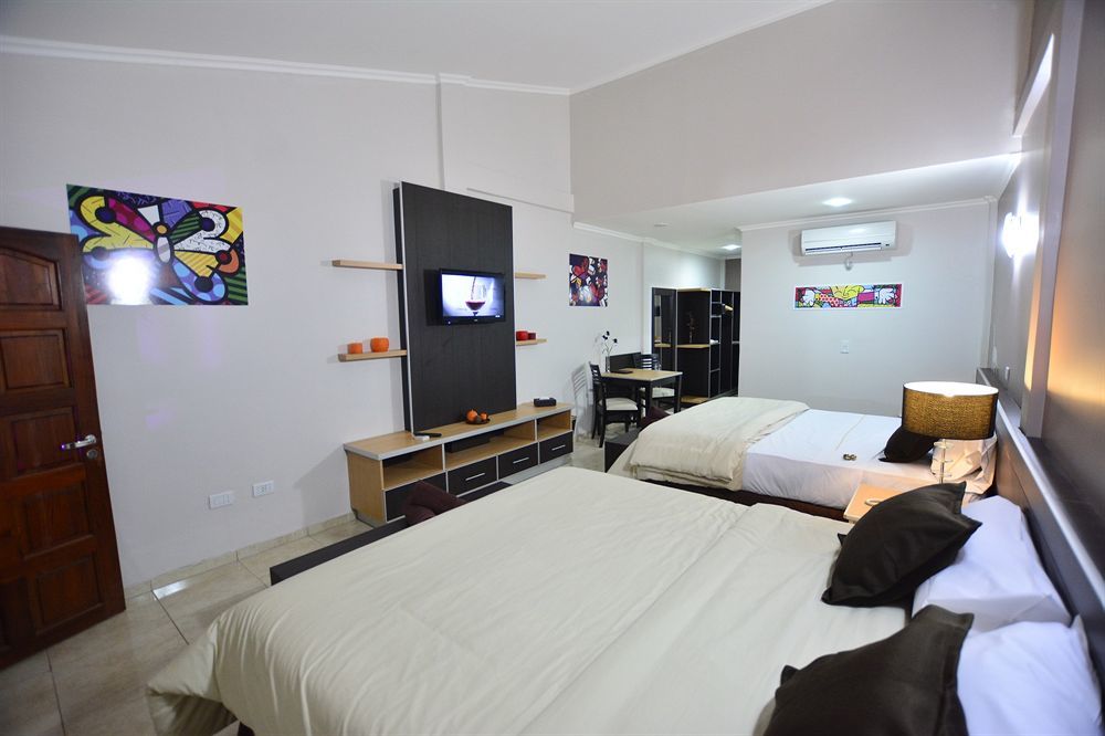 Akwati Suites Iguazu ปูแอร์โตอีกวาซู ภายนอก รูปภาพ
