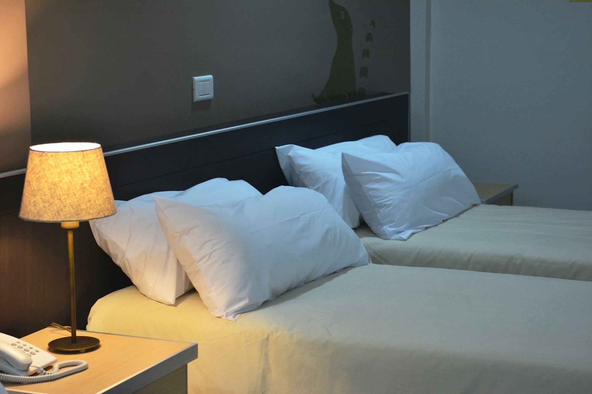 Akwati Suites Iguazu ปูแอร์โตอีกวาซู ภายนอก รูปภาพ