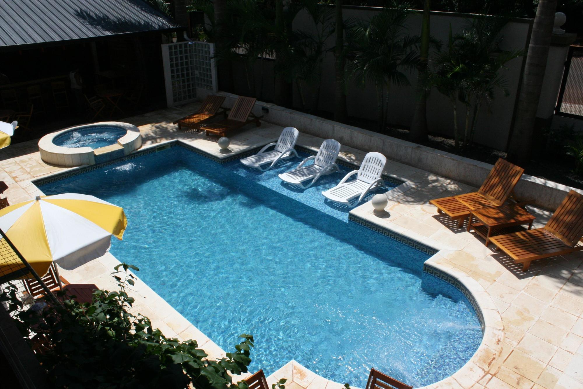 Akwati Suites Iguazu ปูแอร์โตอีกวาซู ภายนอก รูปภาพ